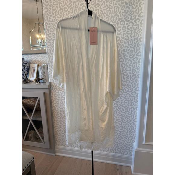 Eberjey Women's Ivory Rosalia Floral Bottom Robe Size M - Picture 3 of 7